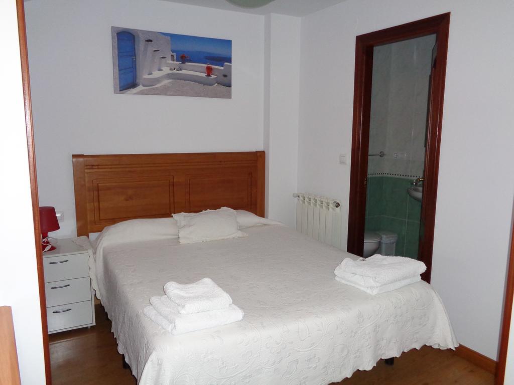 Apartamentos San Pelayo Onís Habitación foto