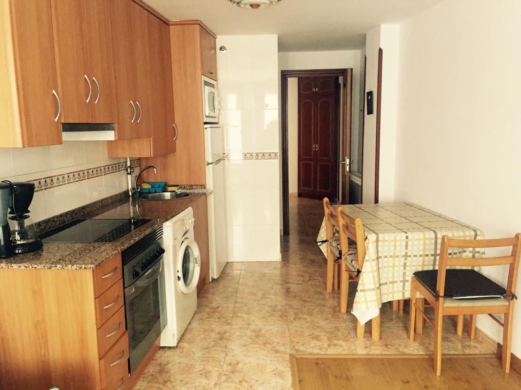 Apartamentos San Pelayo Onís Habitación foto