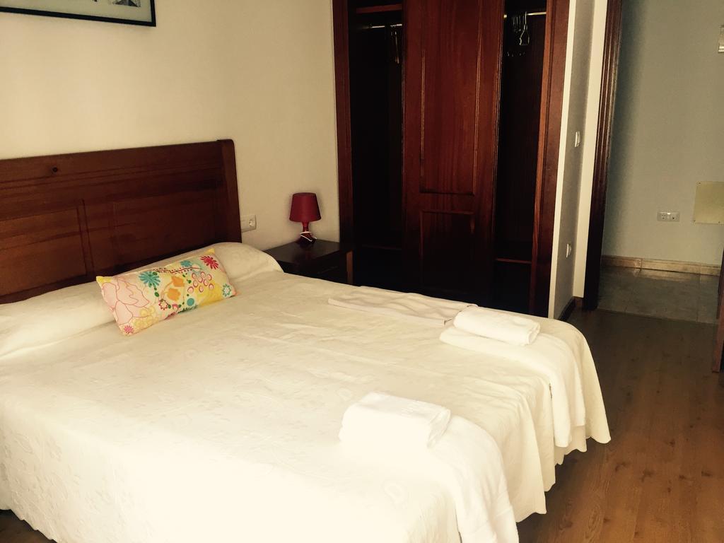 Apartamentos San Pelayo Onís Habitación foto